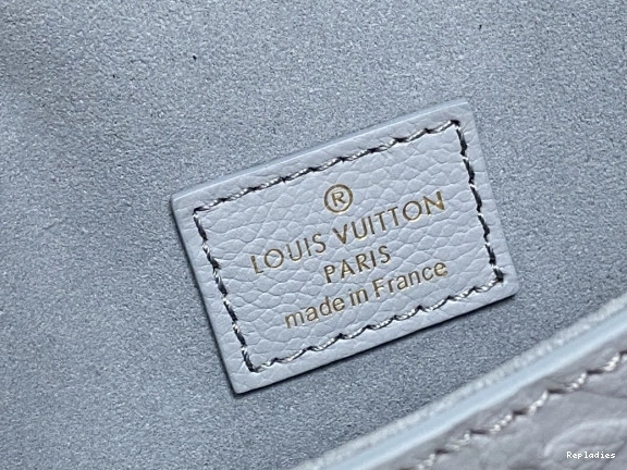 Cheap CM Diane-19*10.5*6 VUITTON LOUIS Nano 0824